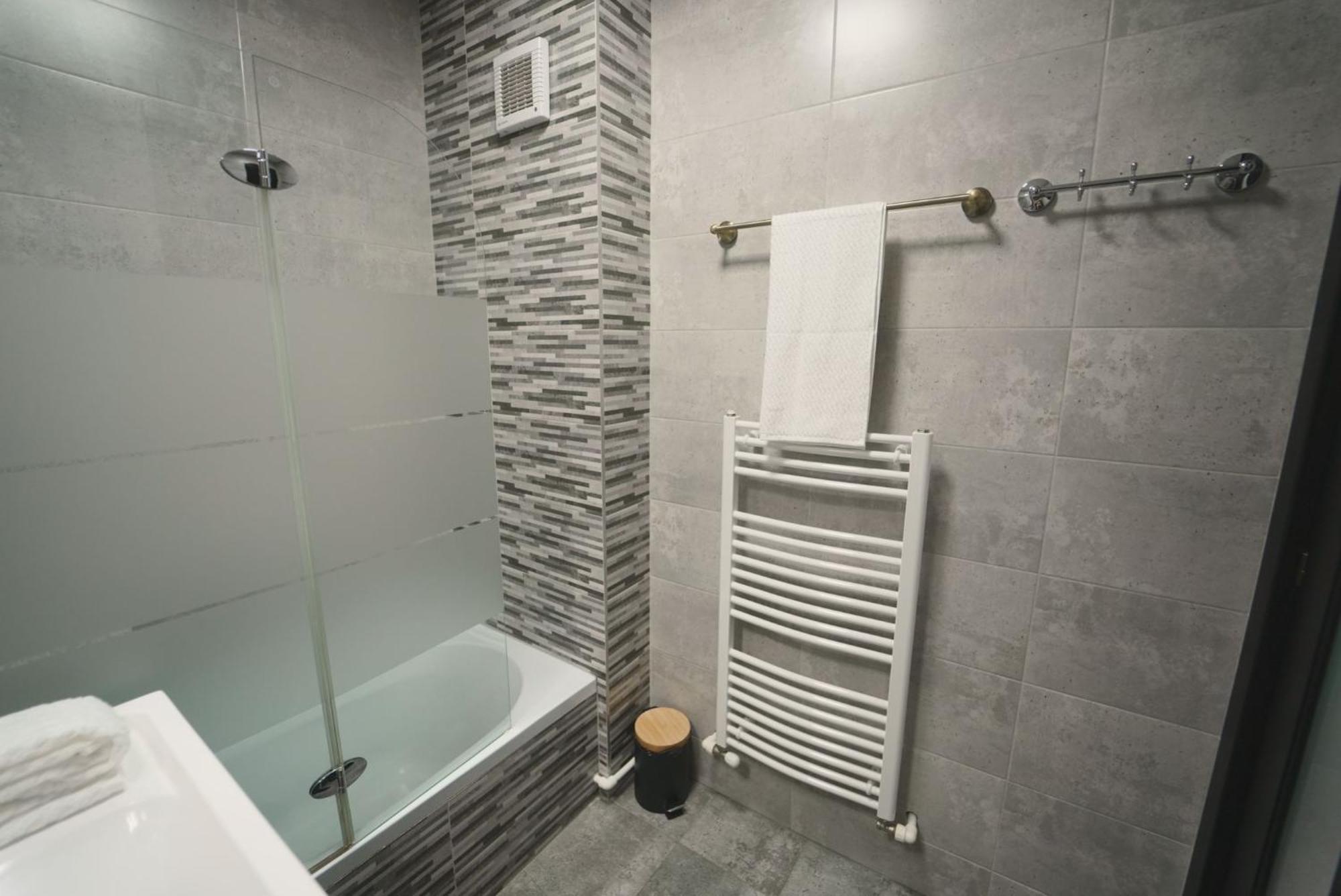 Luxury Apartament Ultracentral Of Suceava Esplanada Dış mekan fotoğraf