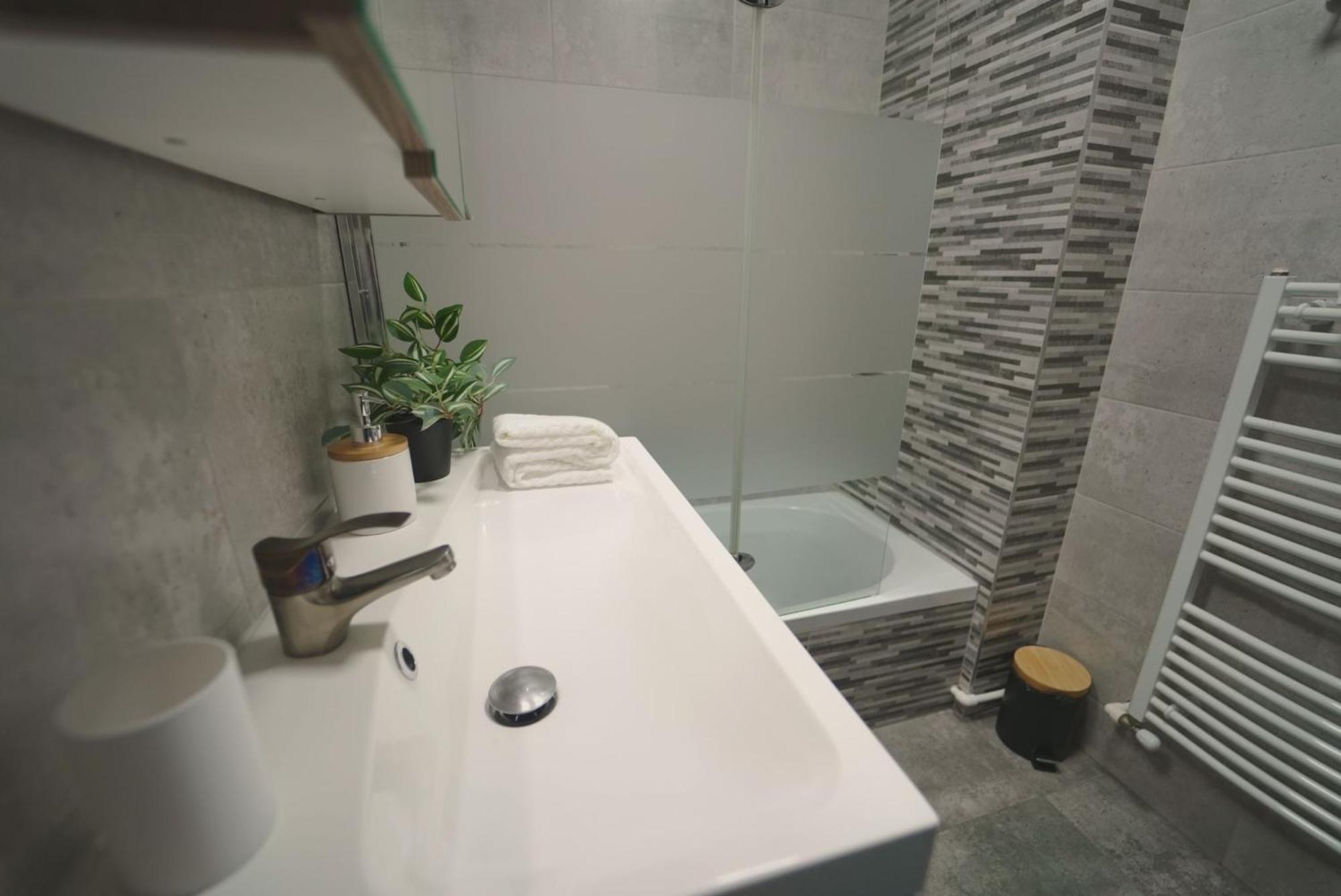 Luxury Apartament Ultracentral Of Suceava Esplanada Dış mekan fotoğraf